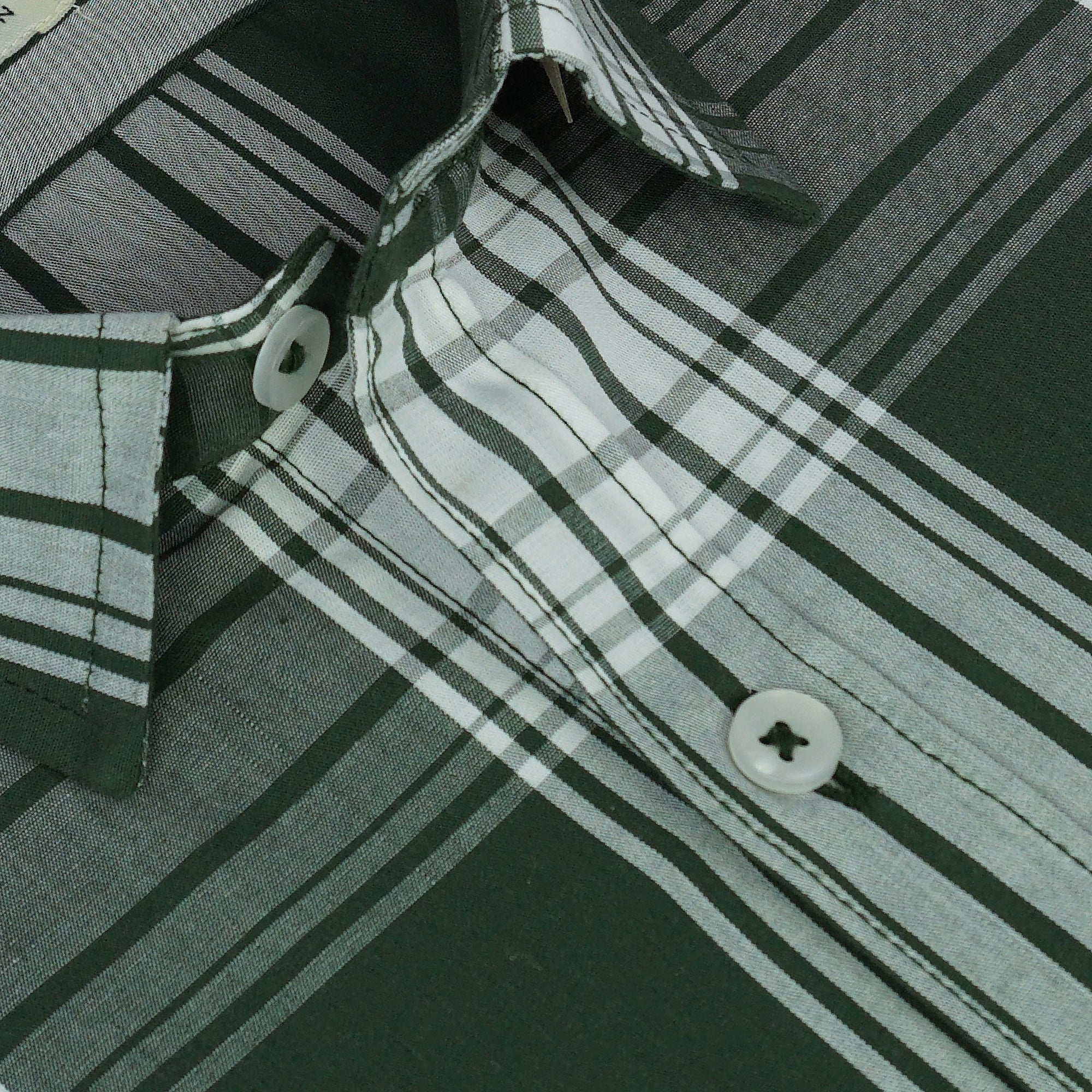 Men's 100% Cotton Checkered Half Sleeves Shirt (Green)