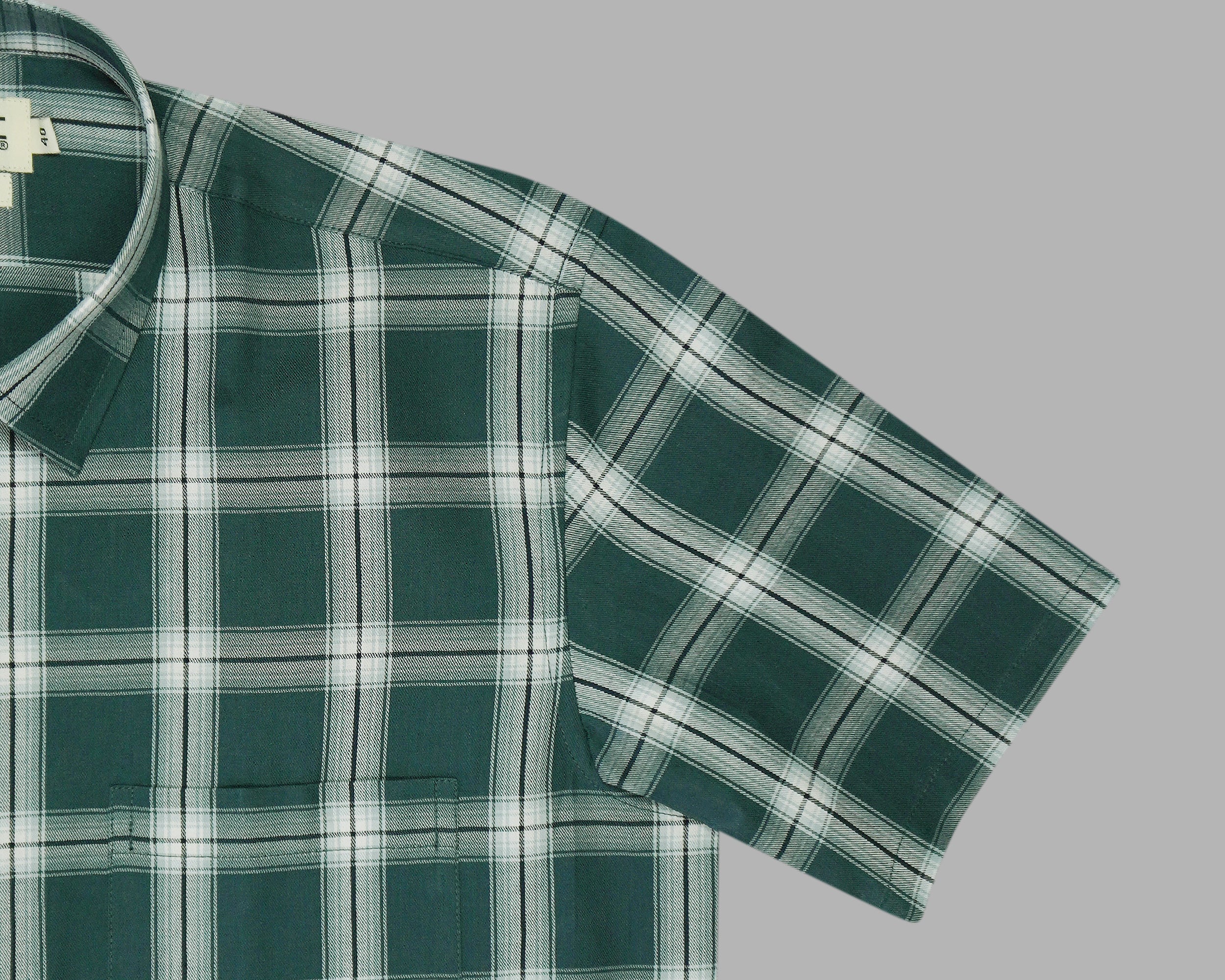 Men's 100% Cotton Checkered Half Sleeves Shirt (Green)